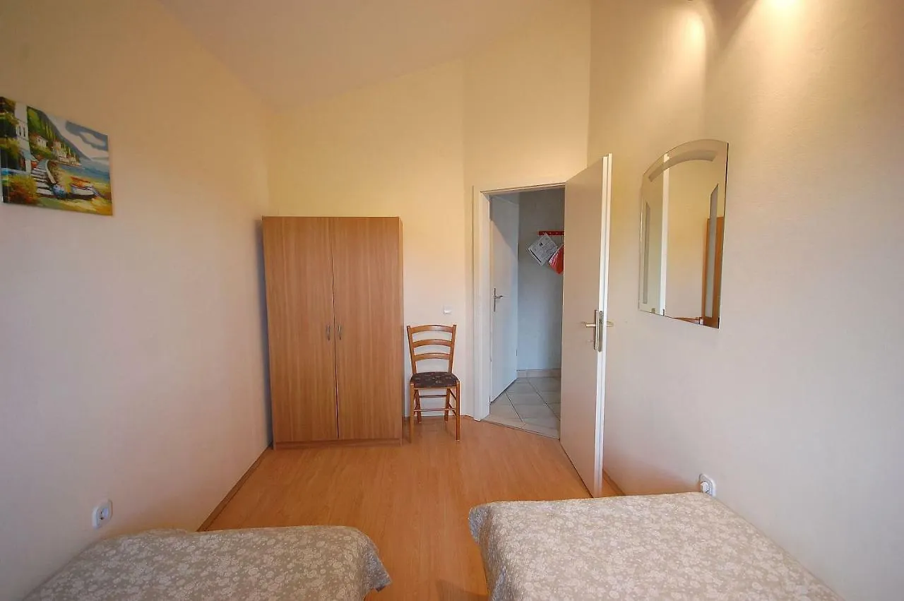 Apartments Nency Malinska
