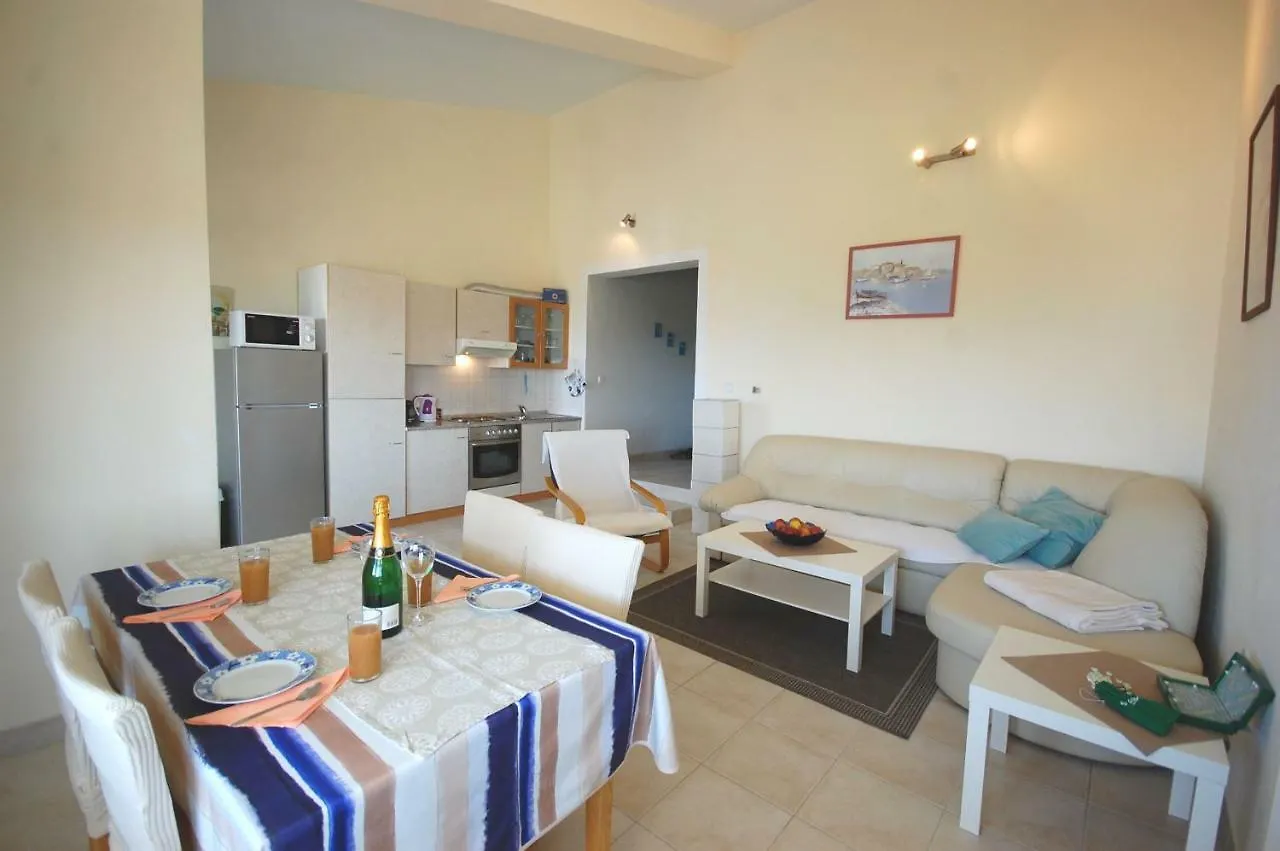 Apartments Nency Malinska