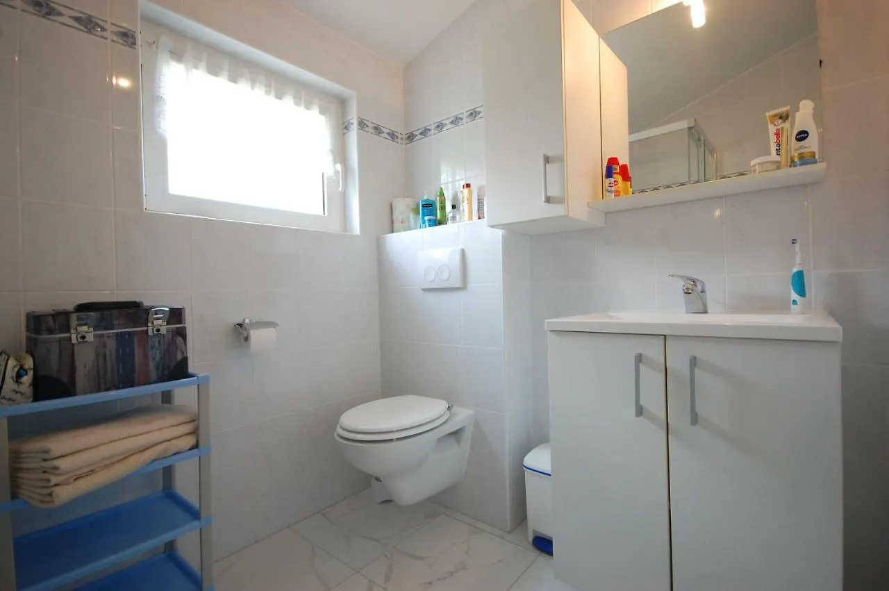 Apartments Nency Malinska